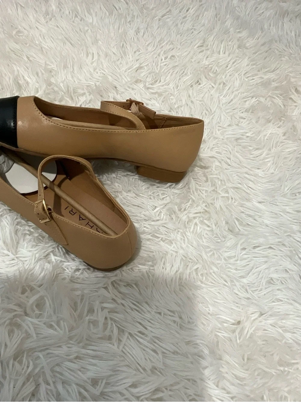 Tahari Two-Tone Tan and Black Mary Jane Flats - Picture 4 of 10